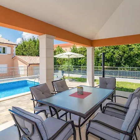 Prázdninový dům Three-bedroom Holiday In *