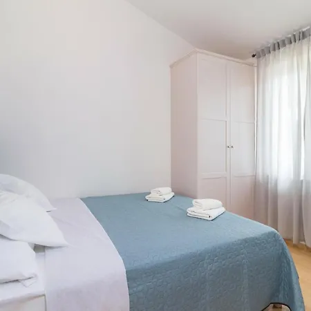 Three-bedroom Holiday In *